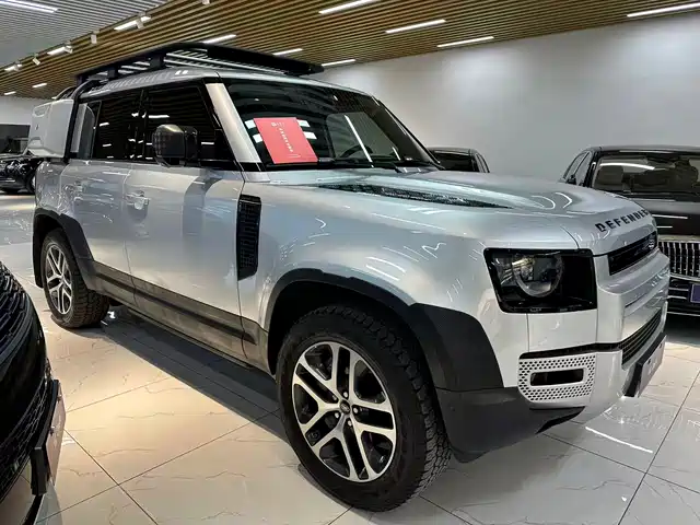 LAND ROVER  DEFENDER 2021