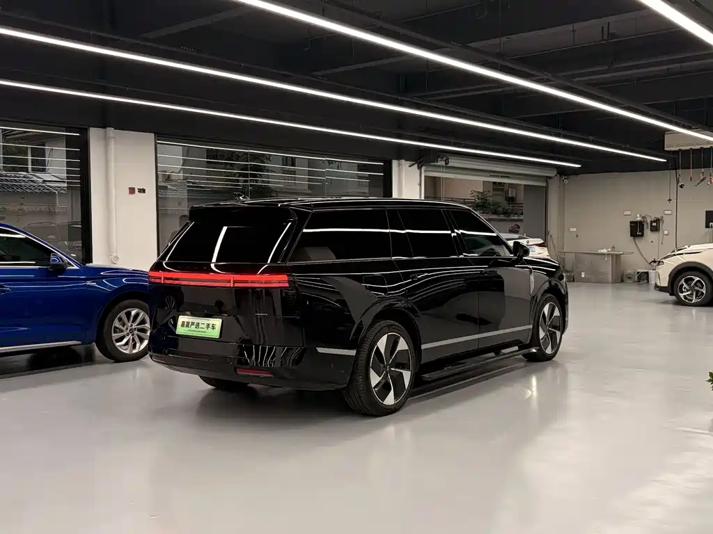 XPeng GX — миниатюра 5