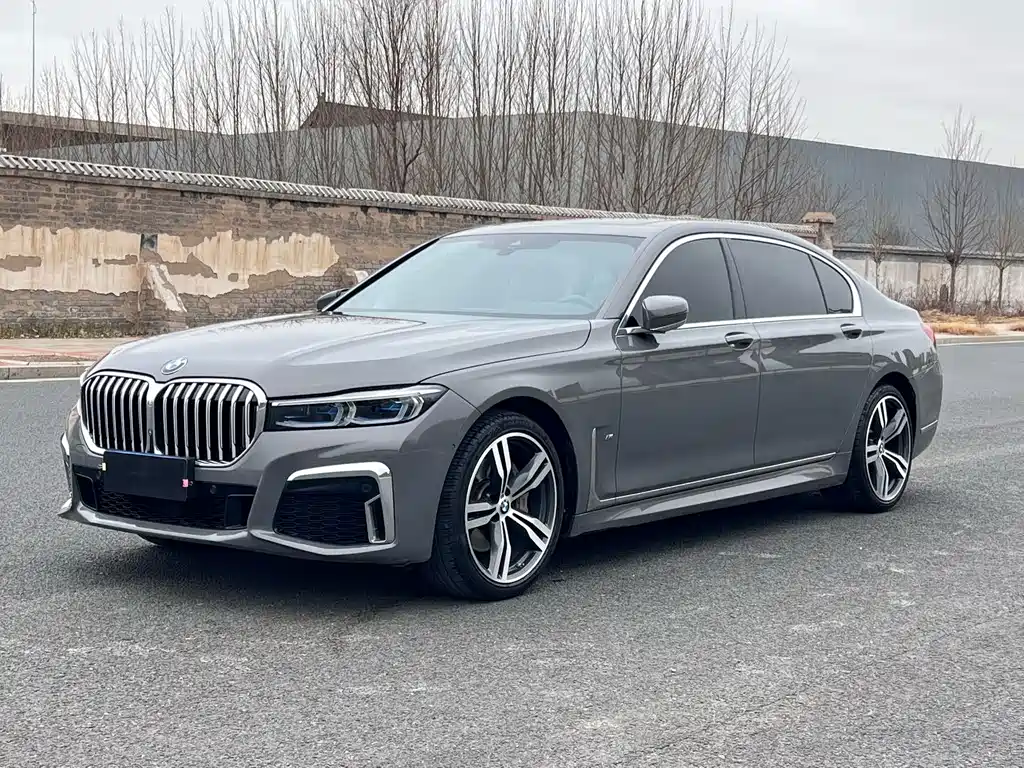 BMW 7 SERIES