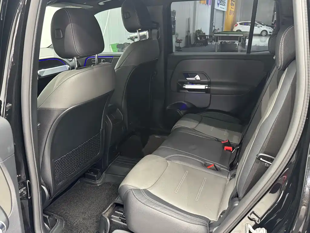 MERCEDES-BENZ GLB AMG