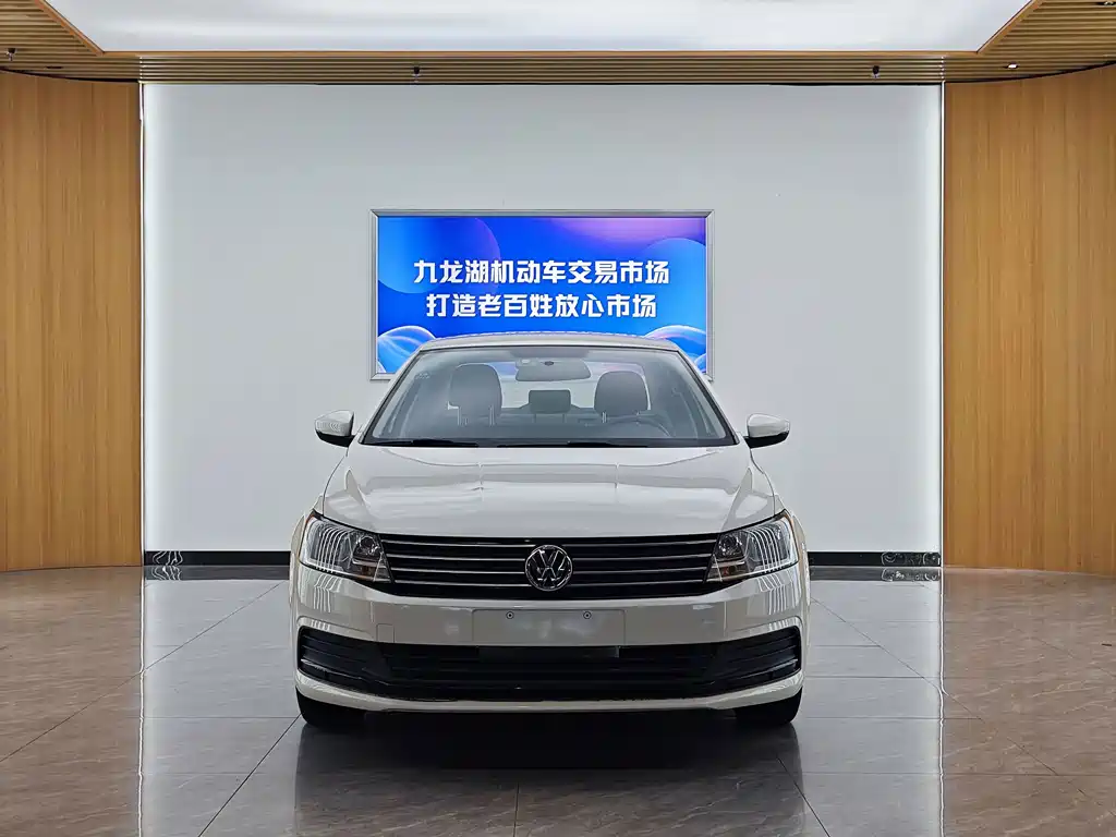 Volkswagen Lavida — миниатюра 2
