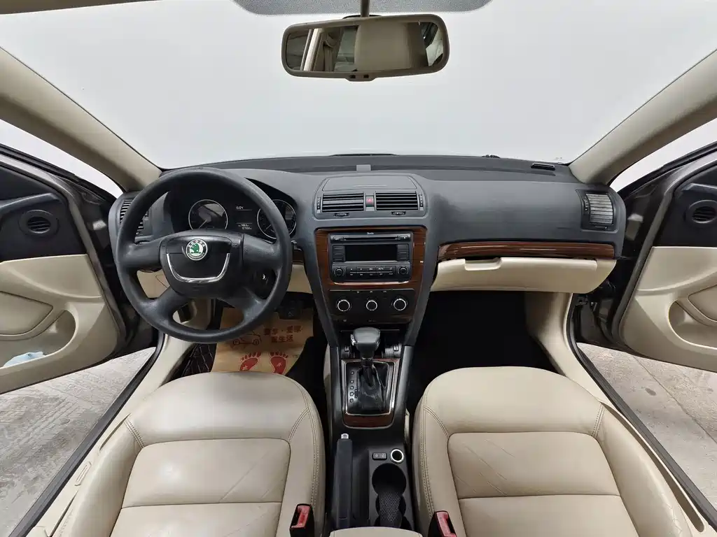 Skoda Octavia — миниатюра 9