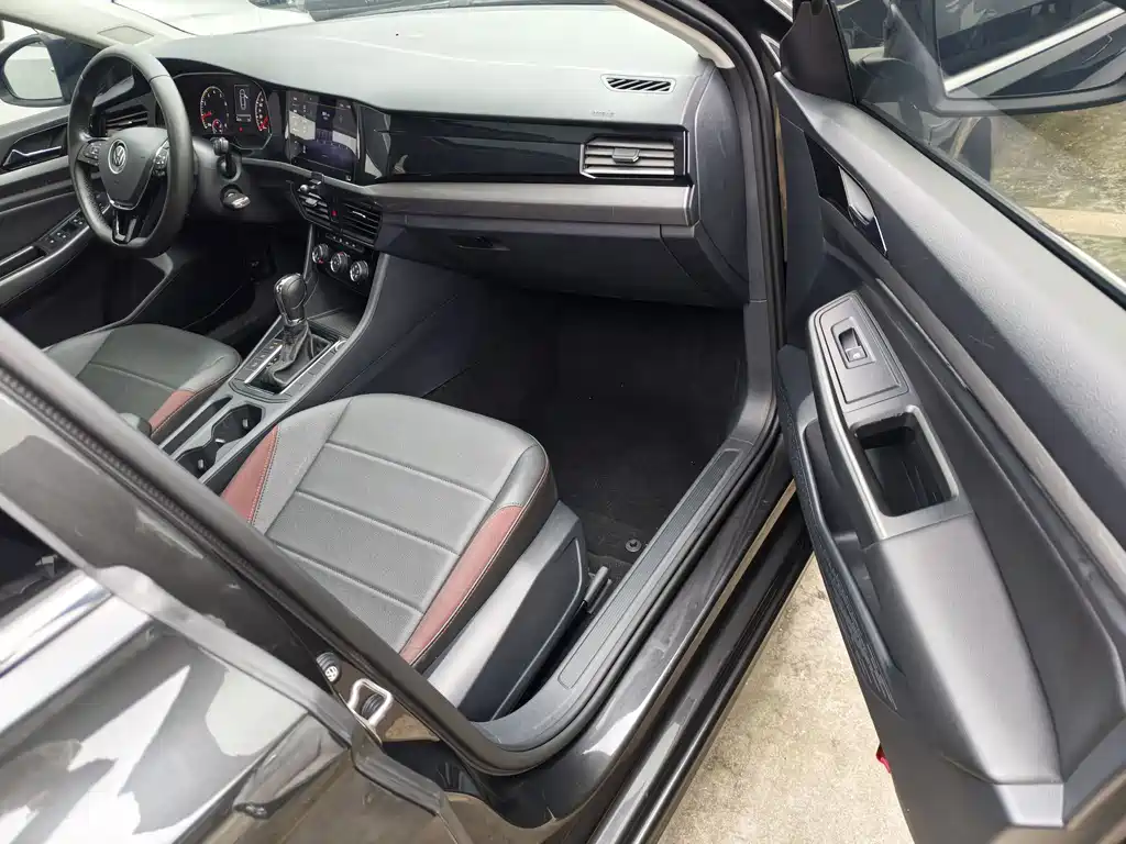 Volkswagen Bora — миниатюра 12