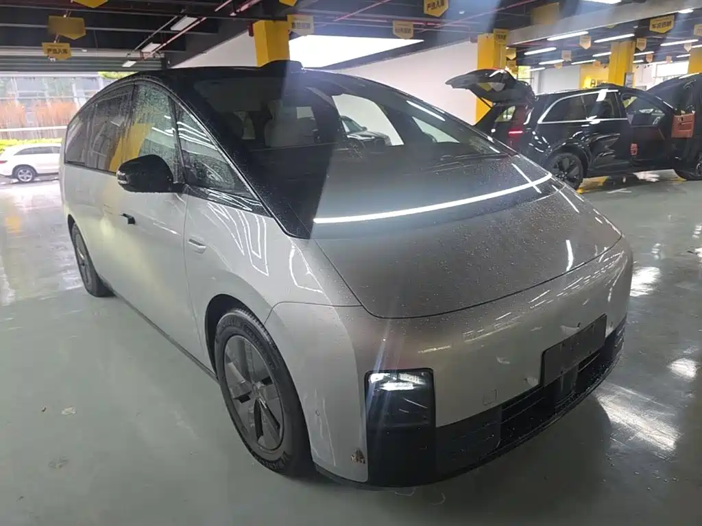 Li Auto Li MEGA — миниатюра 4