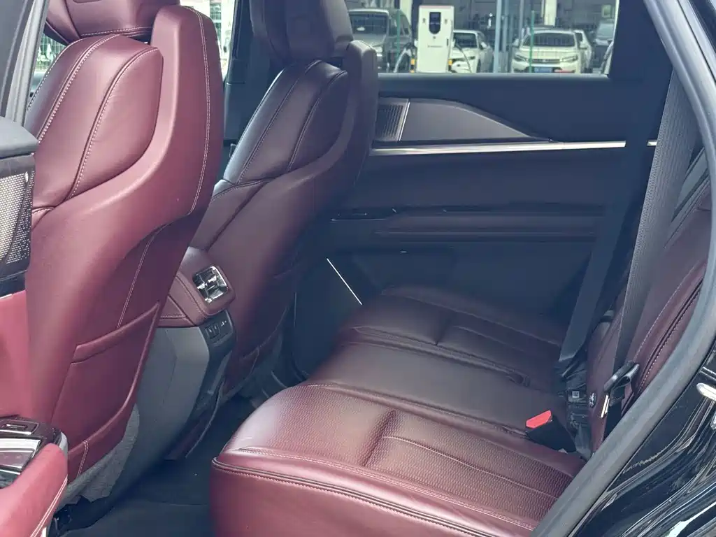 Cadillac XT5 — миниатюра 21