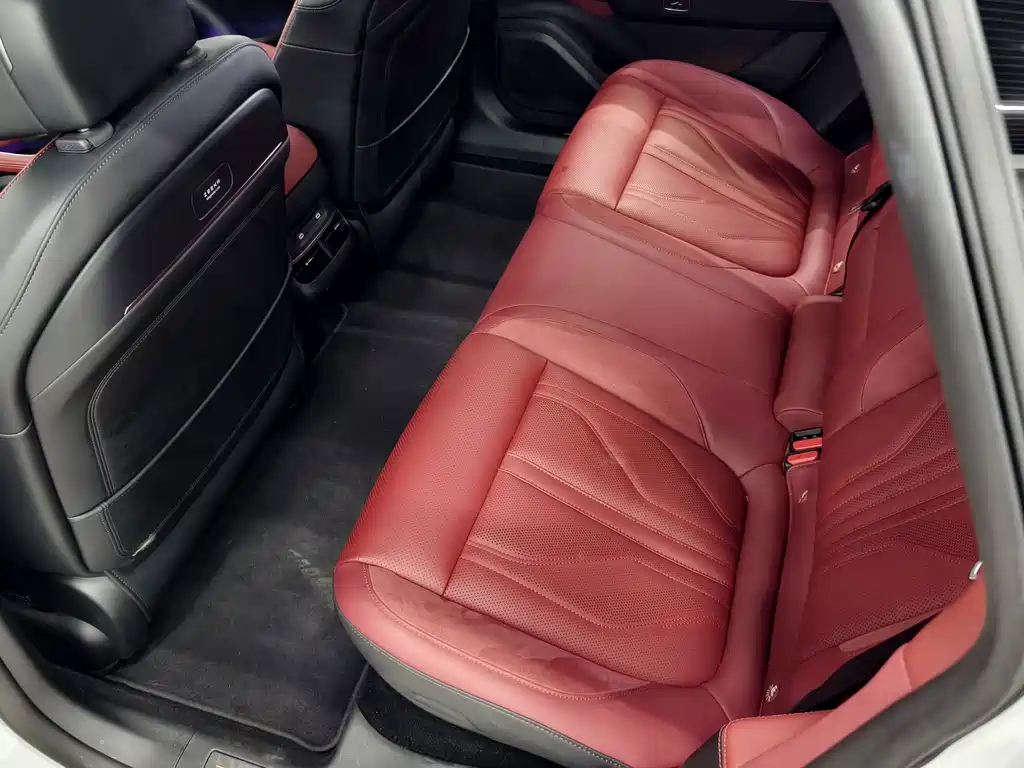 ZEEKR EXTREME KRYPTON 007GT