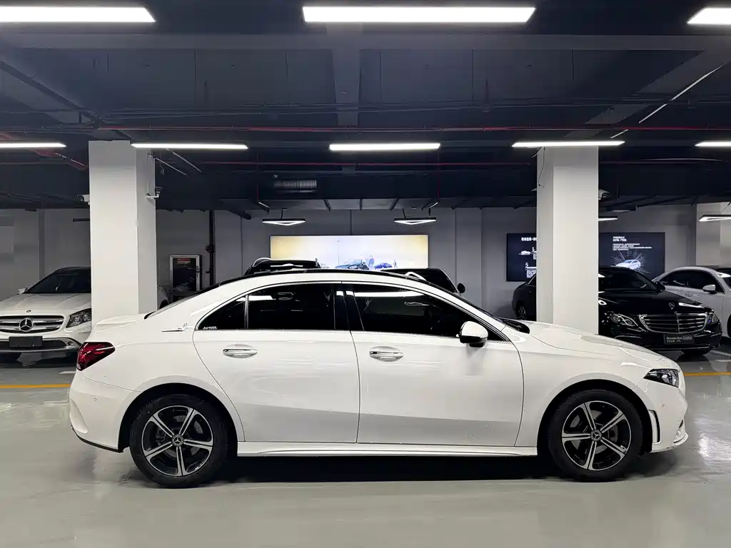 Mercedes-Benz A-Class A 2022 A 200 L Sport Fashion