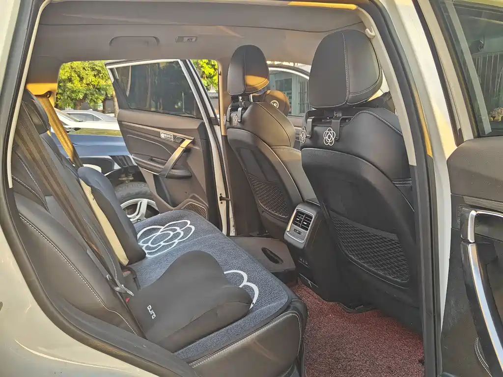 Geely Boyue — миниатюра 6