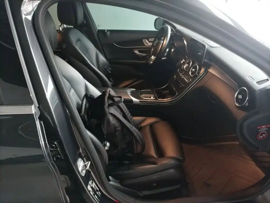 Mercedes-Benz C-Class — миниатюра 20