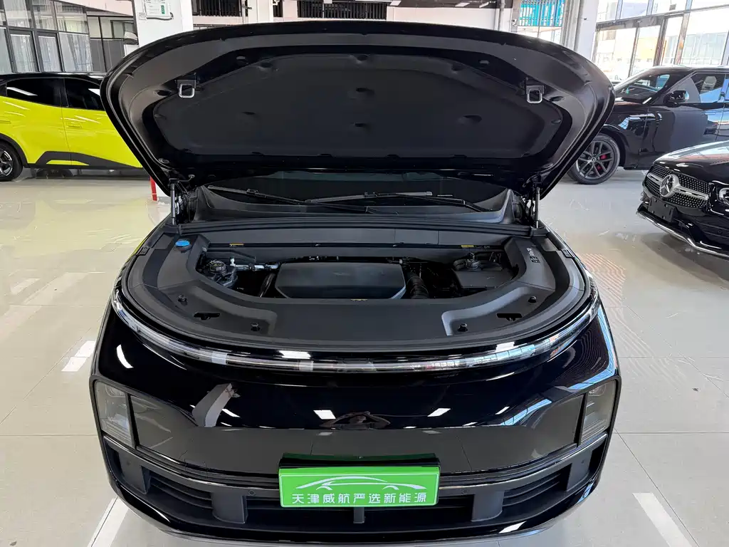 Li Auto Li L8 — миниатюра 16