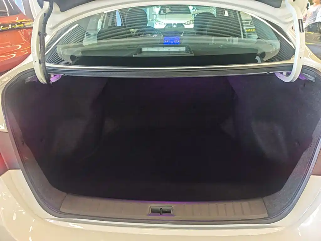 Nissan Sylphy — миниатюра 19