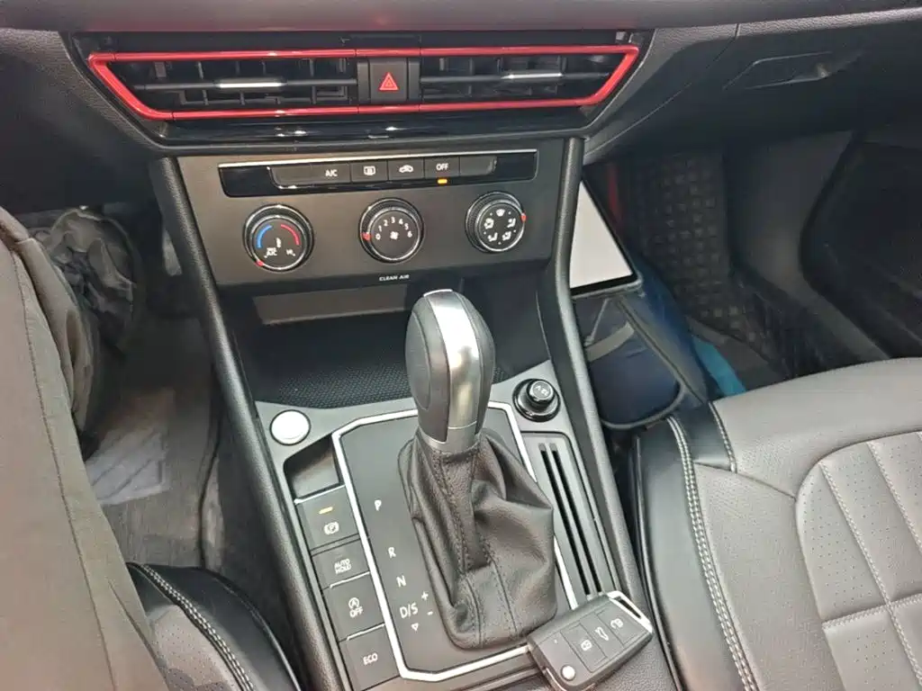 Volkswagen Lavida — миниатюра 14