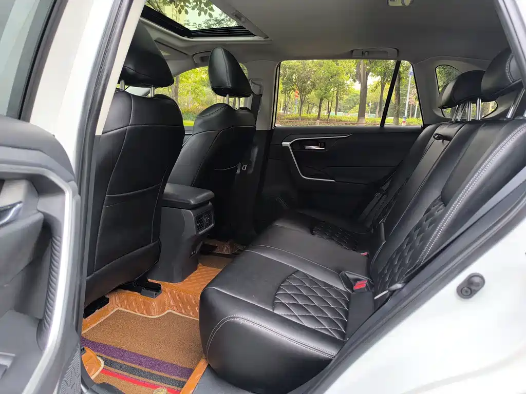 TOYOTA RAV4 RONGFANG