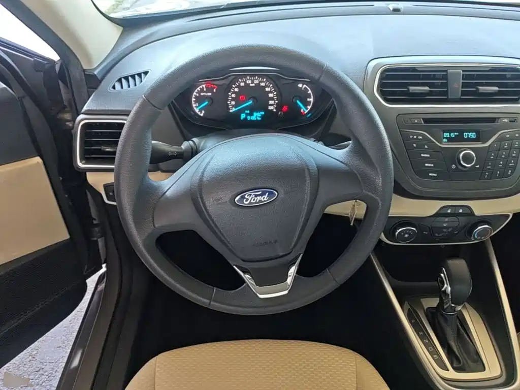 Ford Escort — миниатюра 11