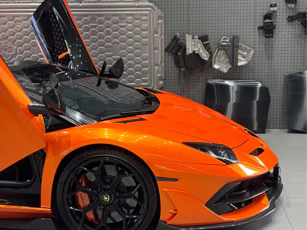 Lamborghini Aventador 2013 LP 700-4 Roadster