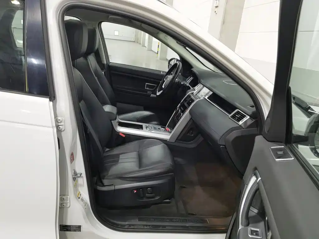 Land Rover Discovery Sport — миниатюра 23