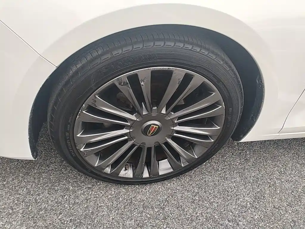 Hongqi Hongqi H5 — миниатюра 23