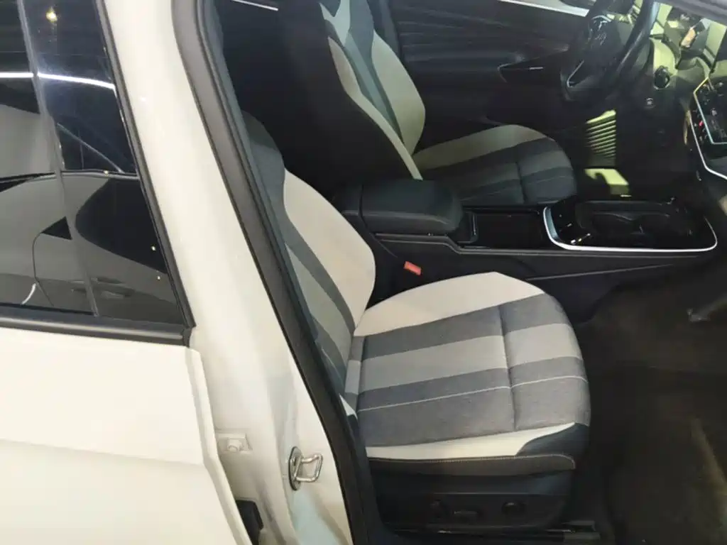 Volkswagen ID.4 Crozz — миниатюра 25