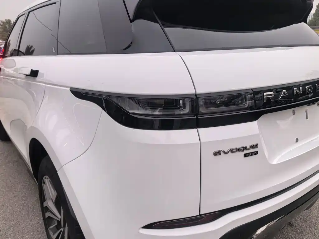 Land Rover Evoque — миниатюра 8