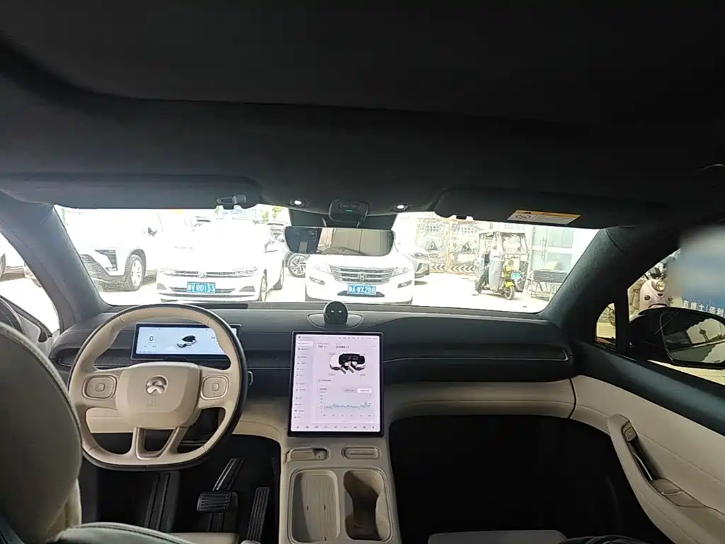 NIO ES6 — миниатюра 18
