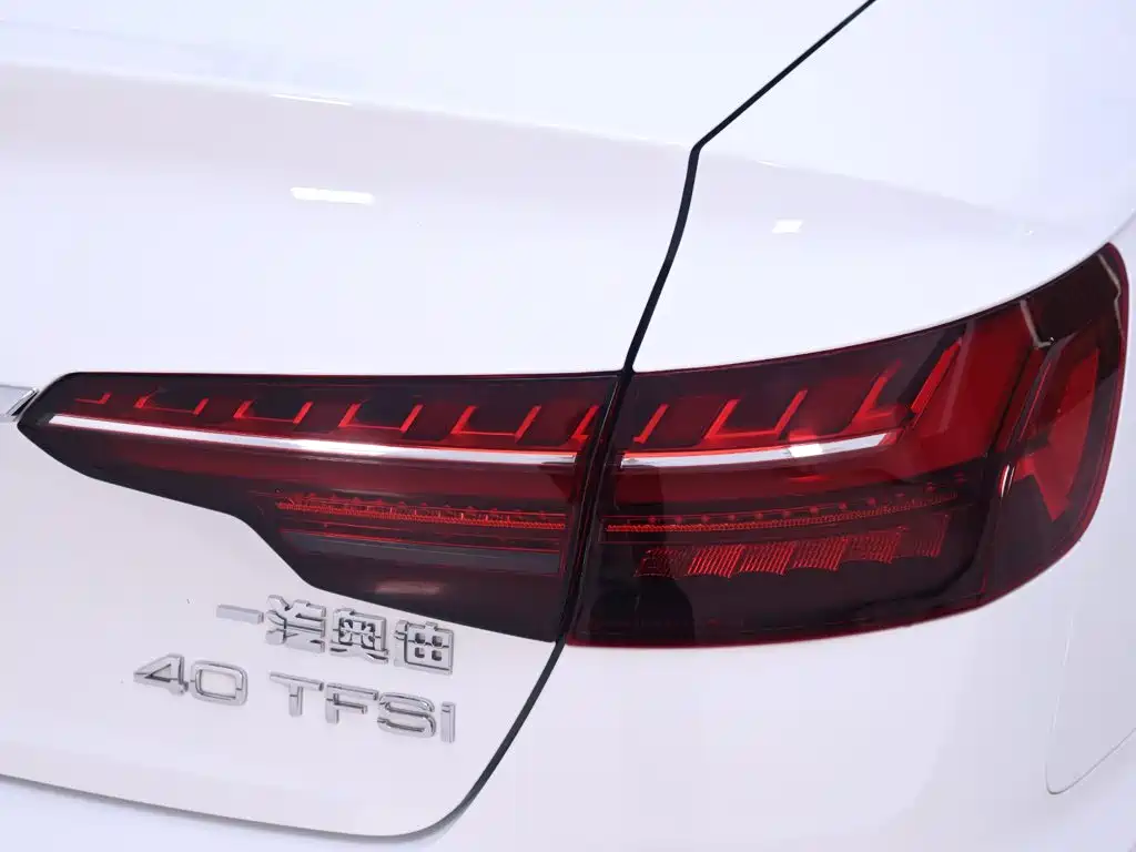 Audi A4L 2022 40 TFSI Luxury