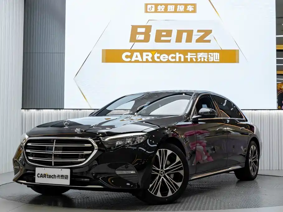 Mercedes-Benz E-Class — миниатюра 2