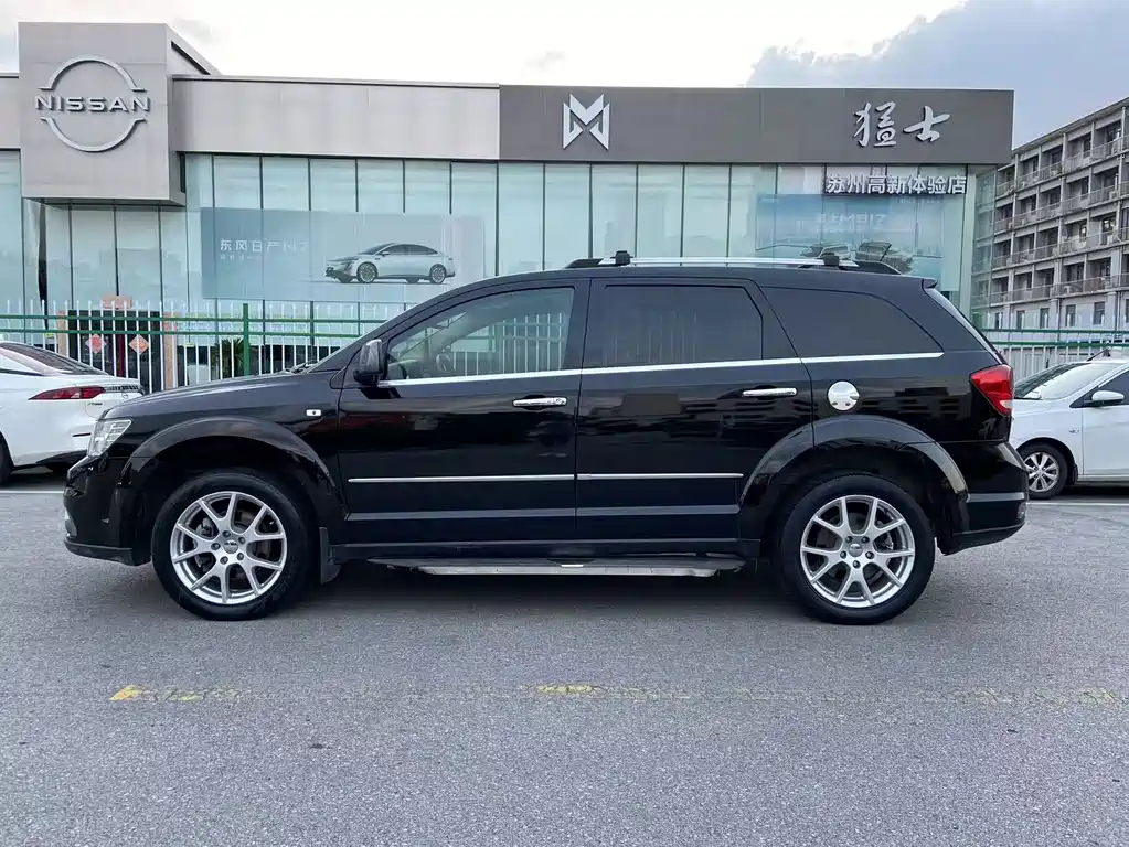 Dodge Journey — миниатюра 7