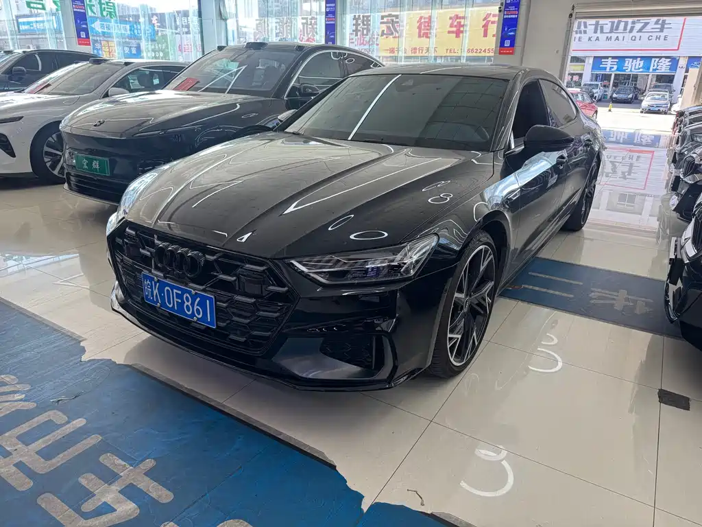 Audi A7L