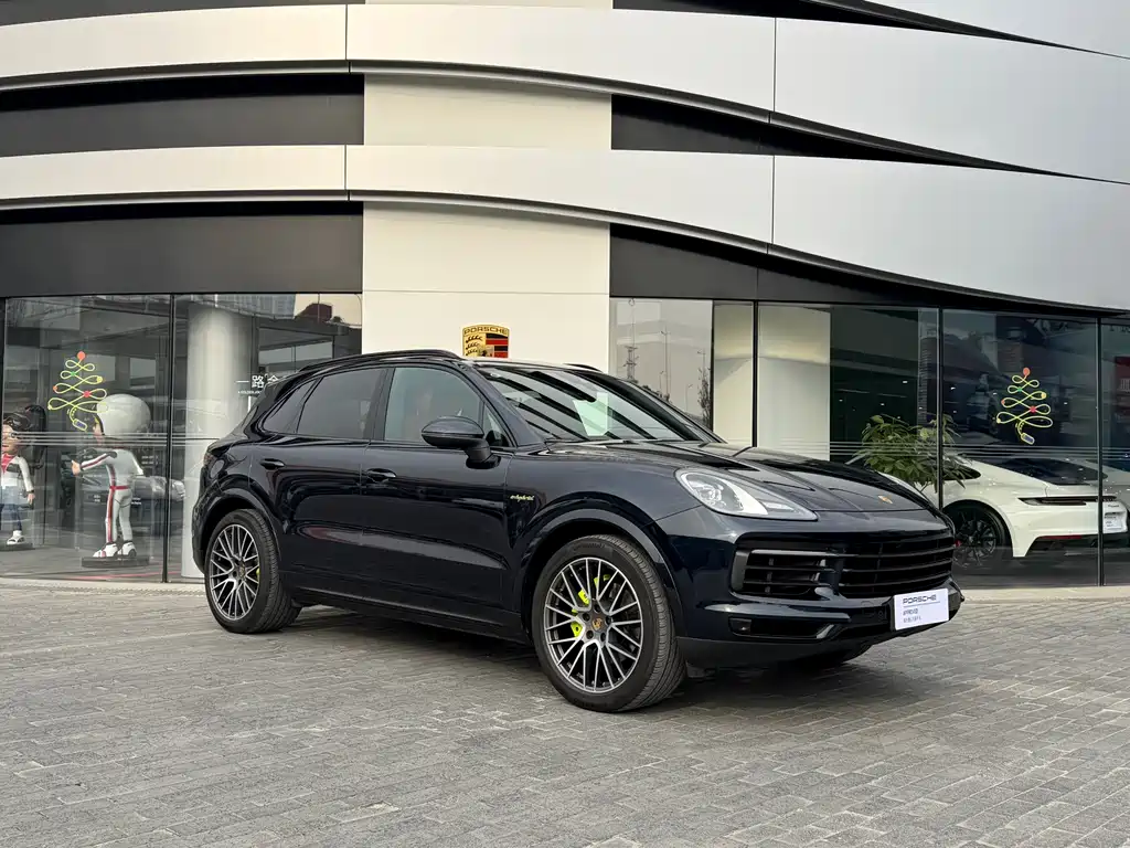 PORSCHE CAYENNE NEW ENERGY
