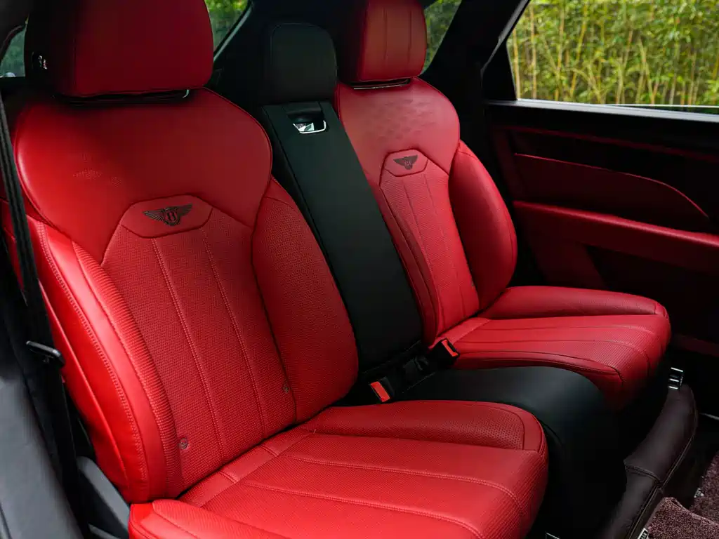 Bentley Bentayga — миниатюра 18