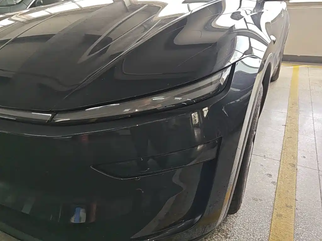 Tesla Model Y — миниатюра 24