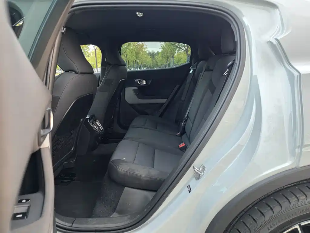 Polestar Polestar 2 — миниатюра 10