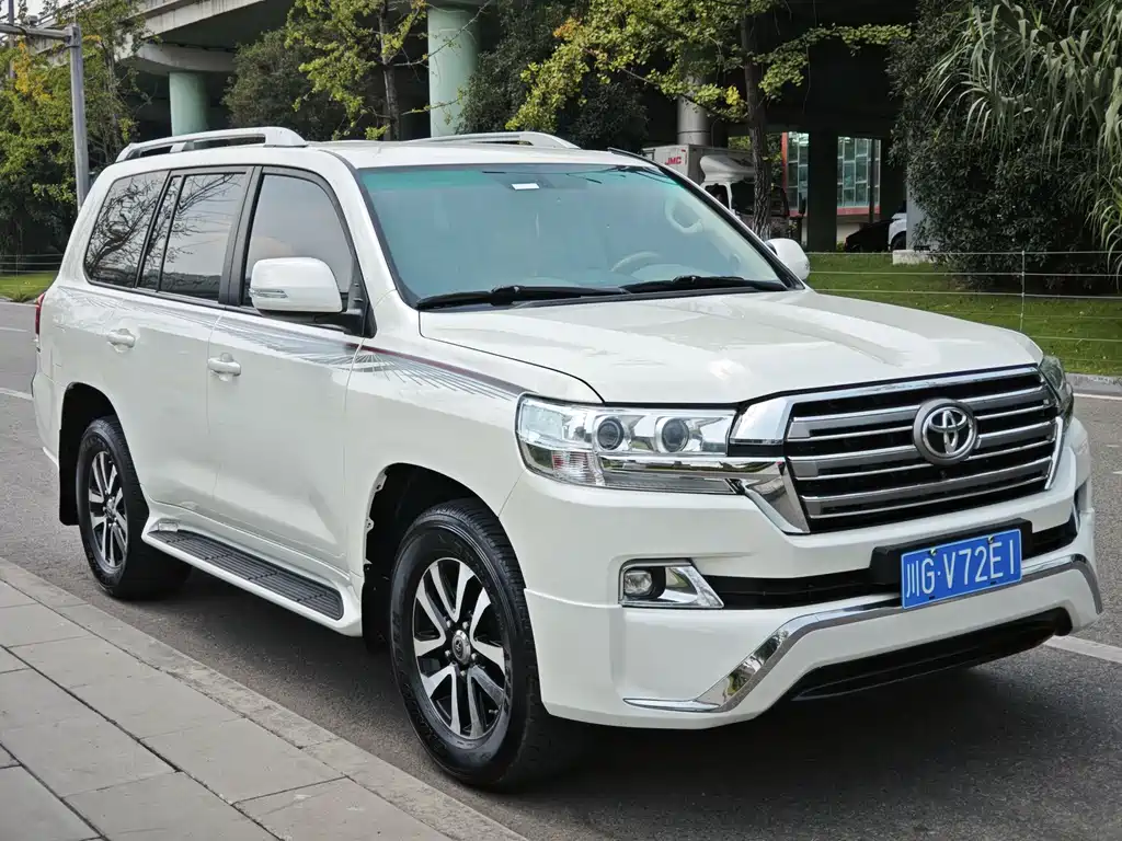 Toyota Land Cruiser — миниатюра 3