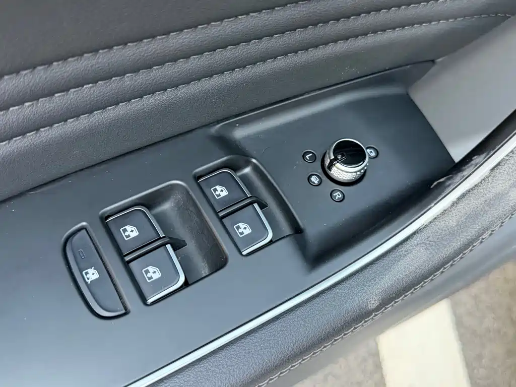 Hongqi Hongqi HS5 — миниатюра 11