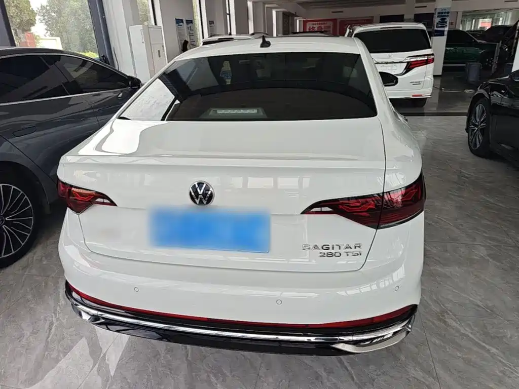 Volkswagen Sagitar — миниатюра 6