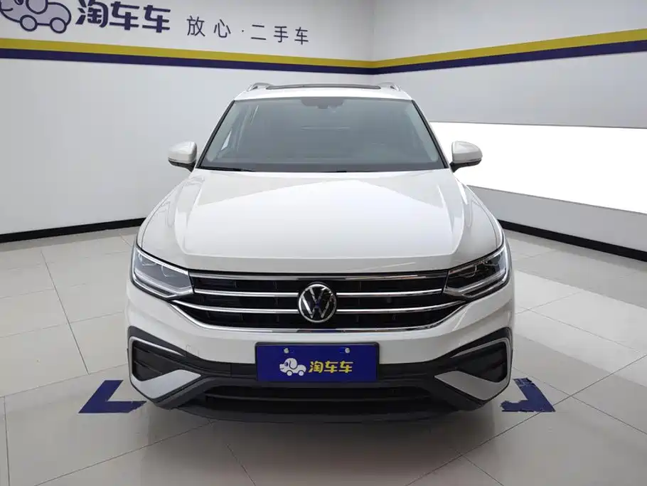 Volkswagen Tiguan L — миниатюра 2
