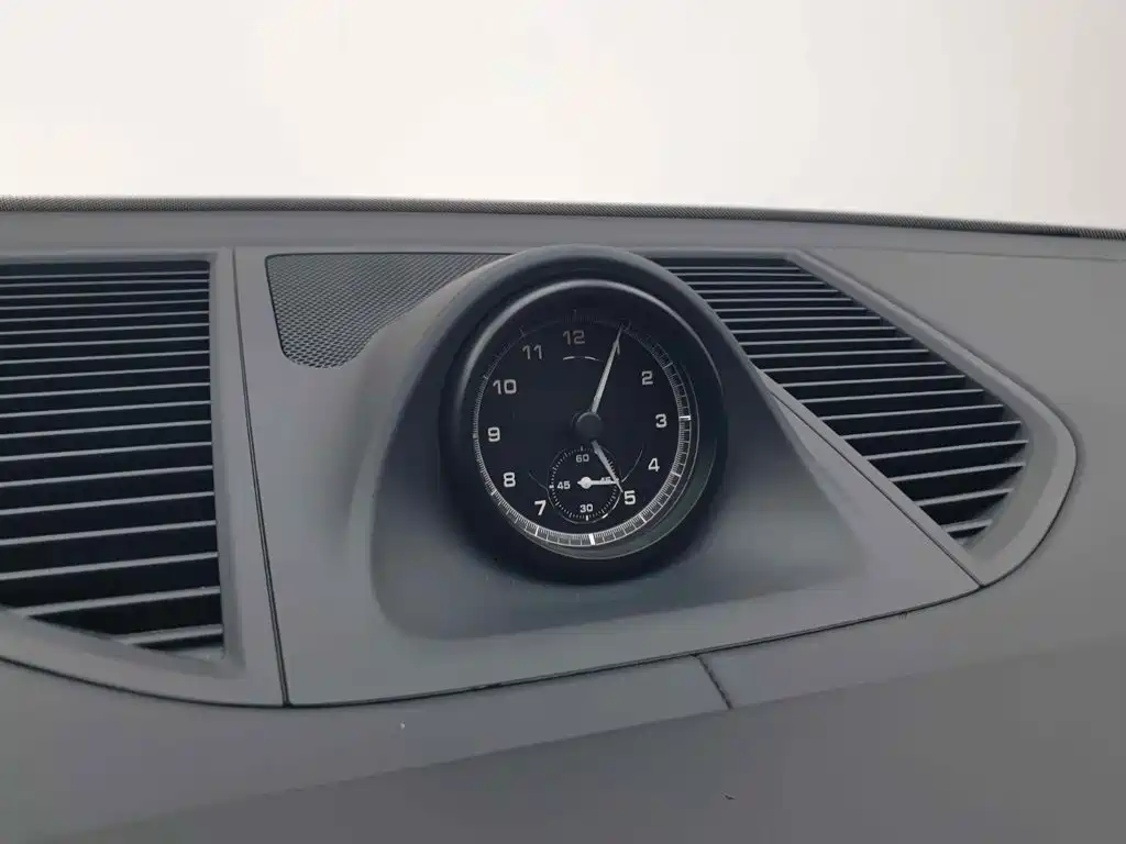 Porsche Macan — миниатюра 23