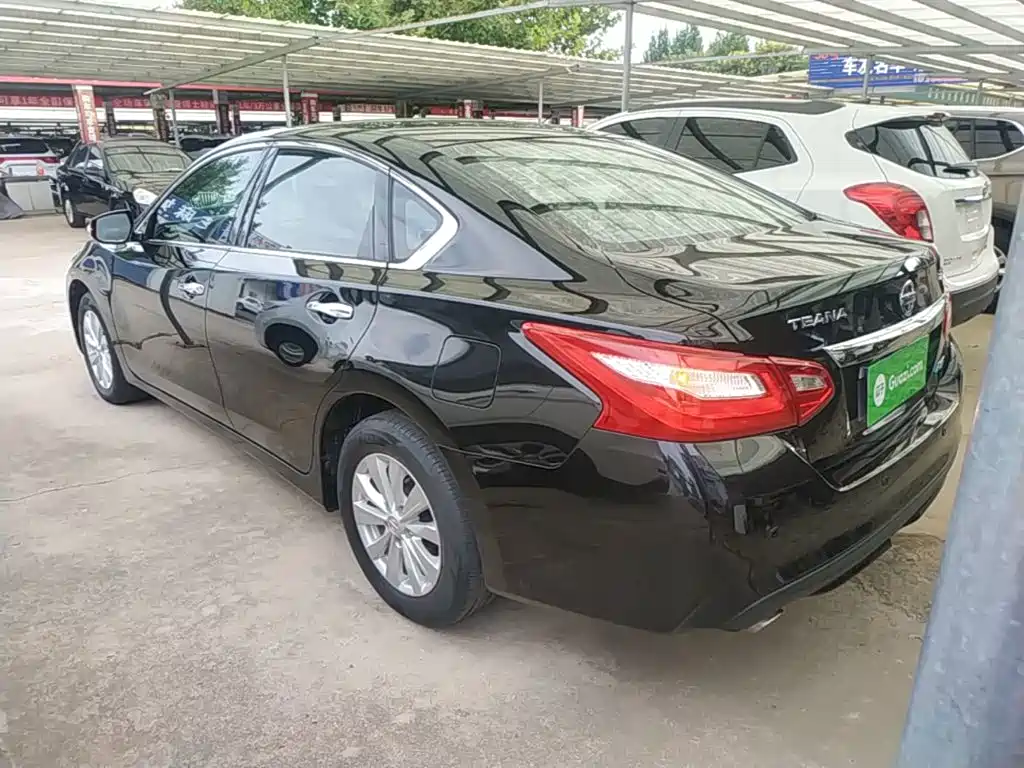 Nissan Teana — миниатюра 5