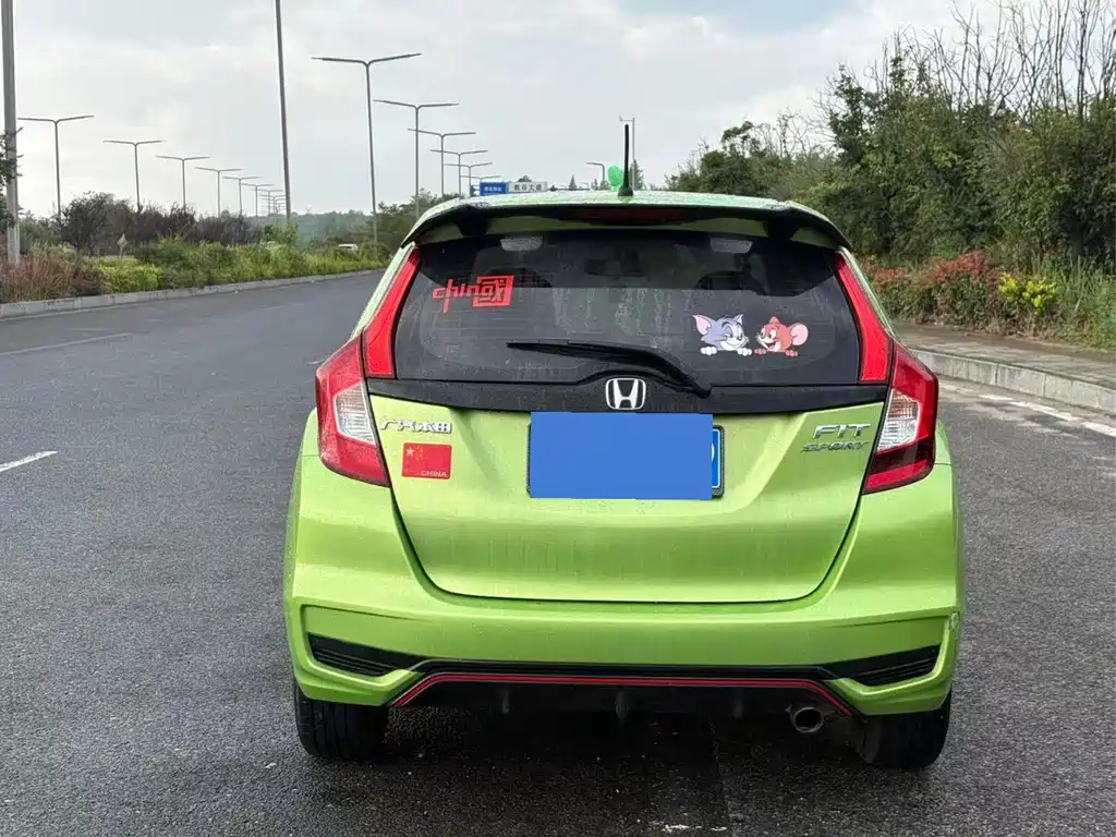Honda Fit — миниатюра 5