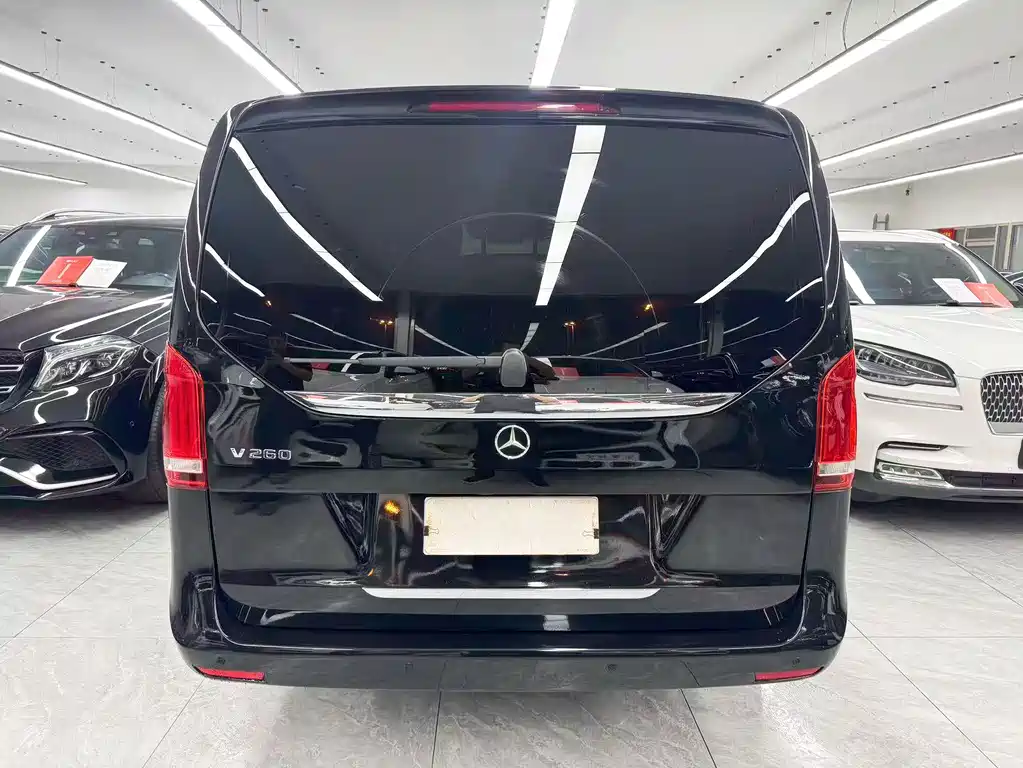 Mercedes-Benz V-Class — миниатюра 5