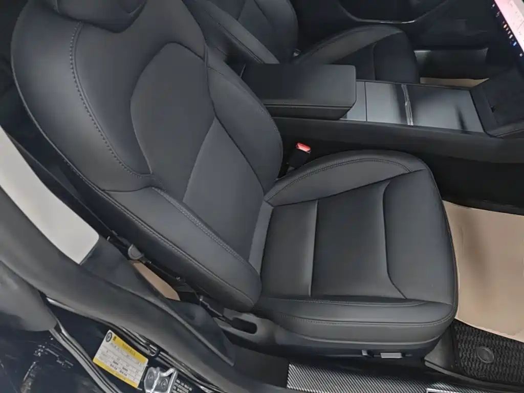 Tesla Model 3 — миниатюра 25