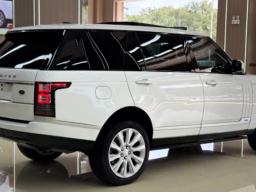 Land Rover Range Rover — миниатюра 16