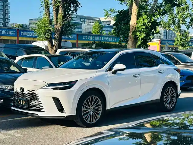Lexus RX 2023 350h 4 WD — фото 1