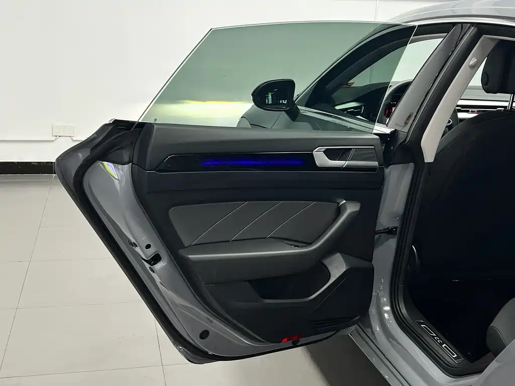 Volkswagen CC — миниатюра 28