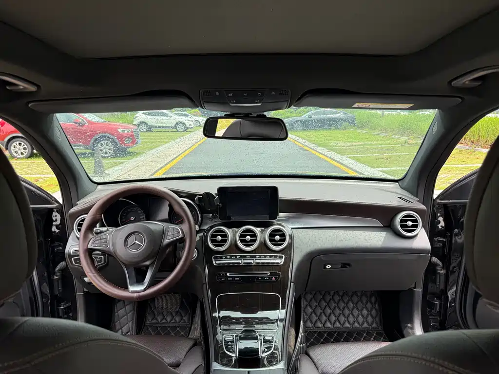 Mercedes-Benz GLC — миниатюра 8