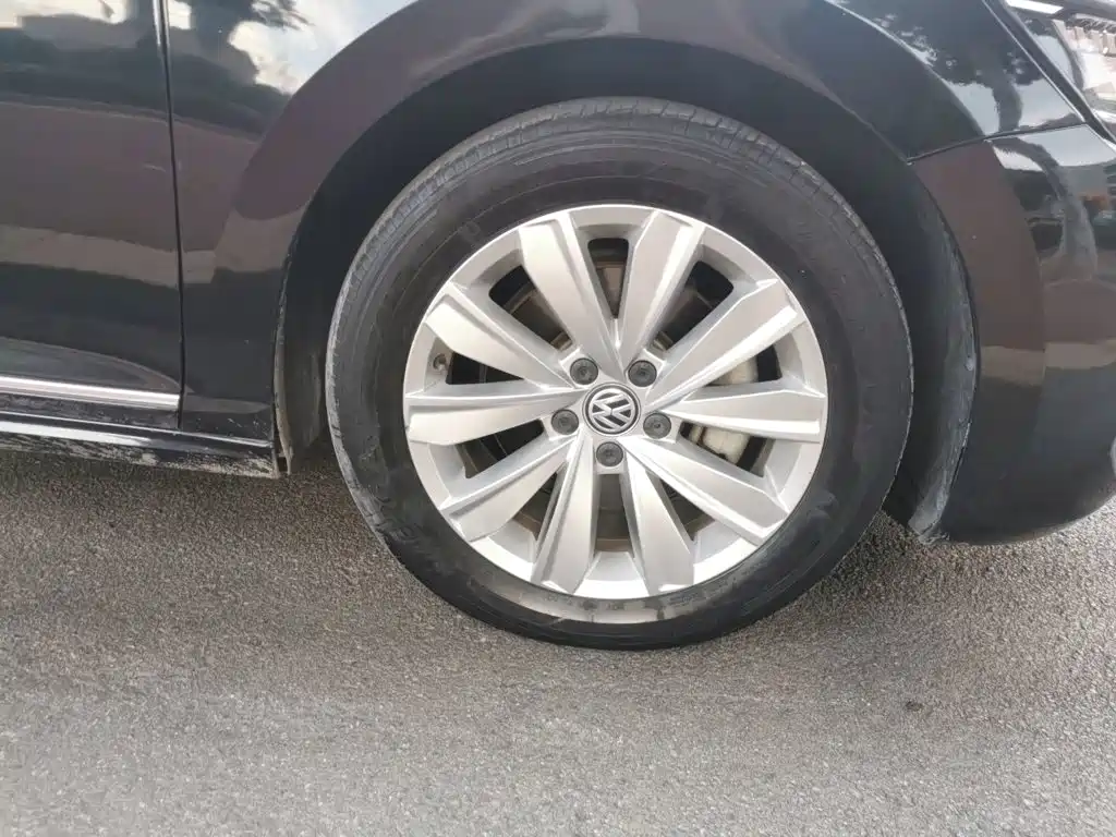 Volkswagen Passat — миниатюра 24