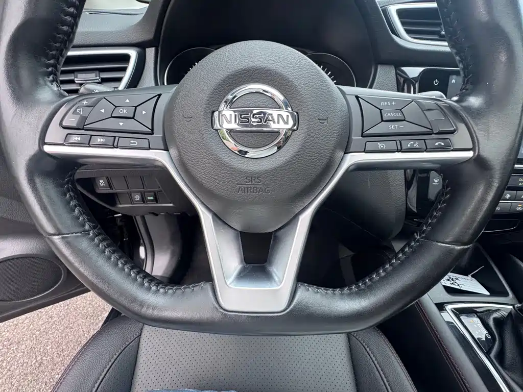 Nissan Qashqai — миниатюра 11