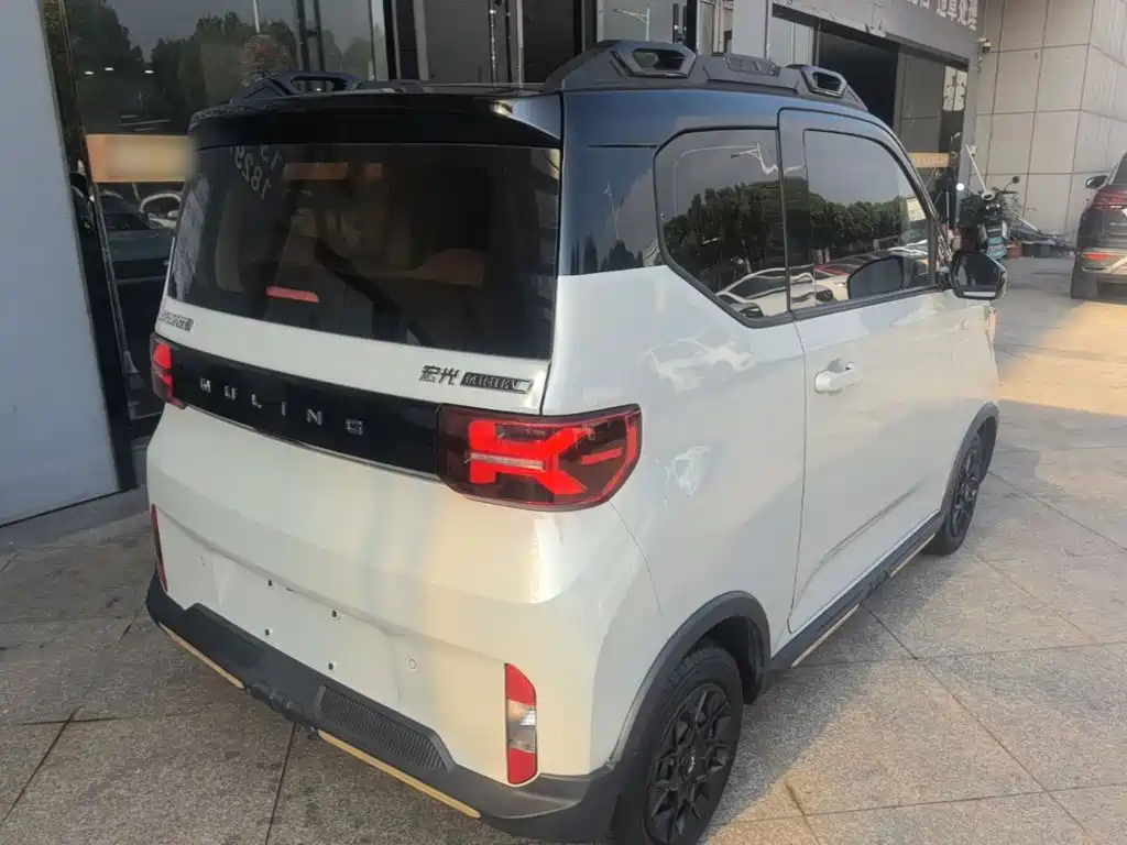 Wuling MINIEV — миниатюра 7