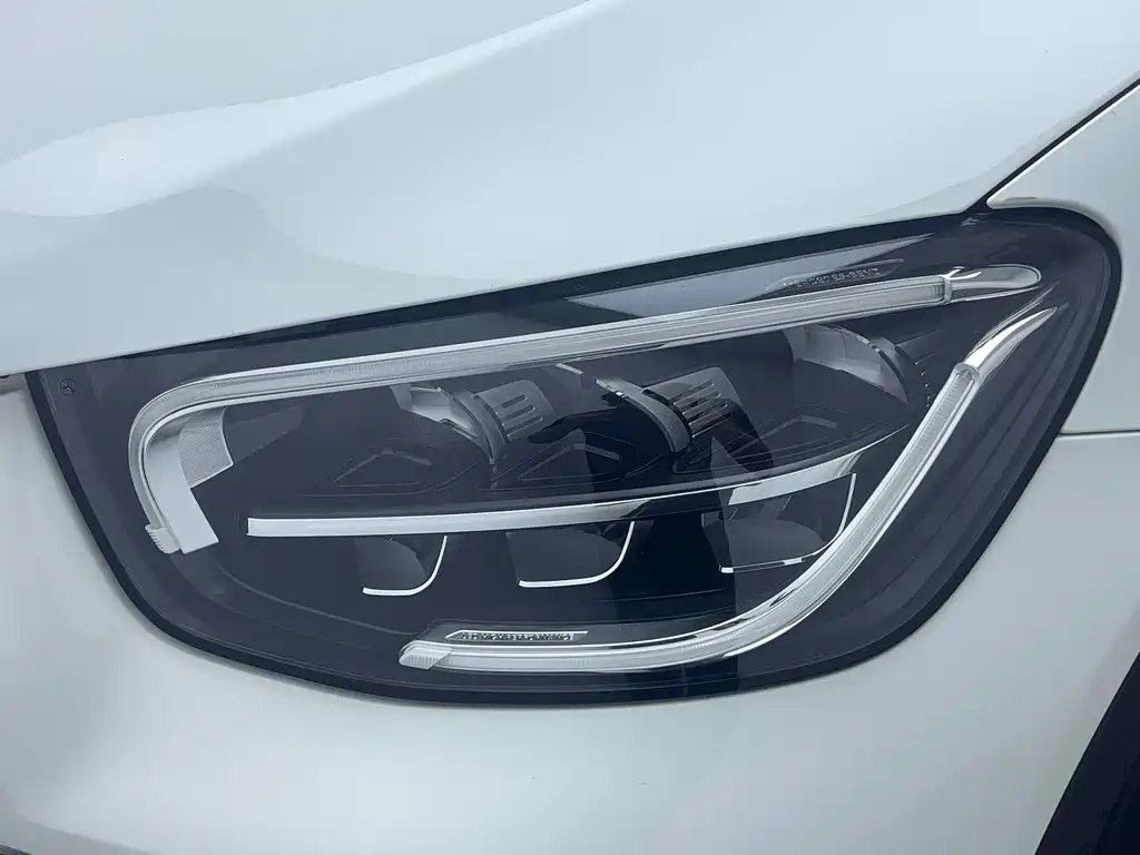 Mercedes-Benz GLC — миниатюра 11