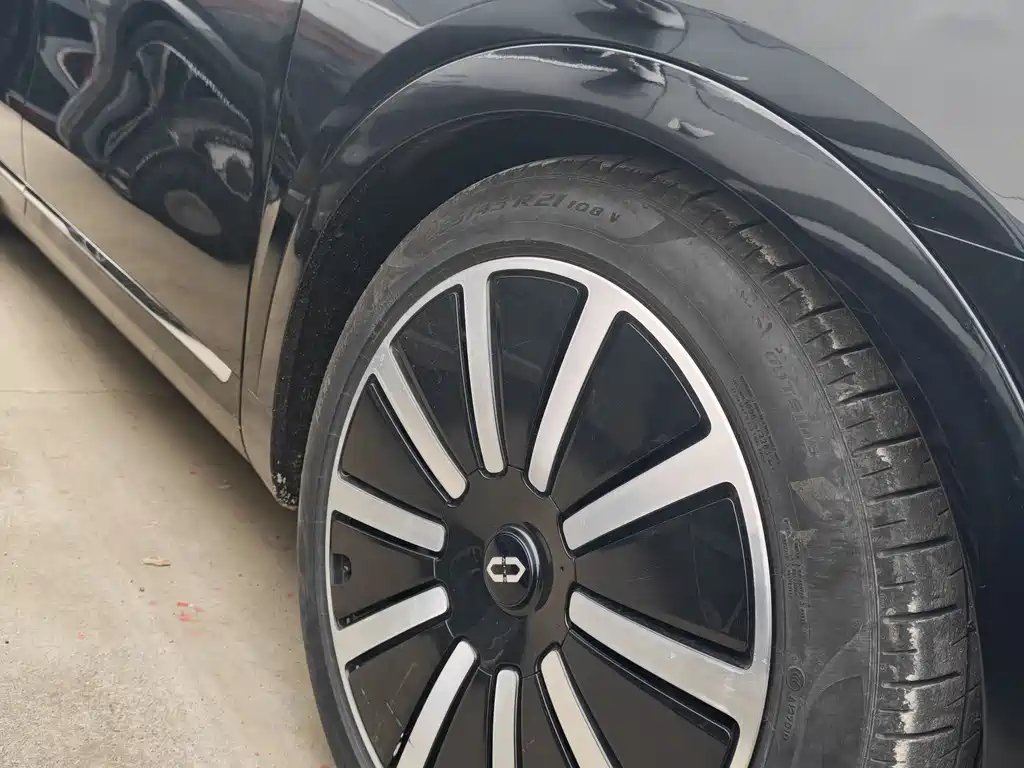 AITO ASK THE WORLD M9